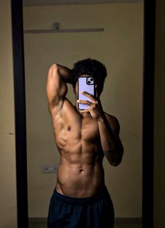 Hedonist Giver - Male escort in Mumbai Photo 6 of 23