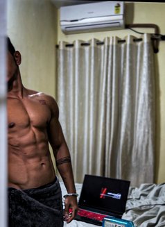 Hedonist Giver - Male escort in Mumbai Photo 16 of 23