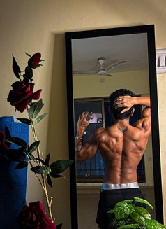 Hedonist Giver - Male escort in Mumbai Photo 20 of 23