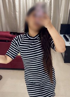 Hee - escort in Navi Mumbai Photo 1 of 2