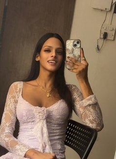 Heena Begum - Transsexual escort in Pune Photo 7 of 7