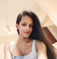 Heena Begum - Transsexual escort in Surat