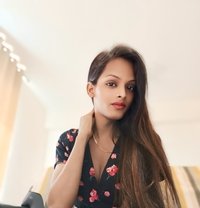 Heena Begum - Transsexual escort in Surat