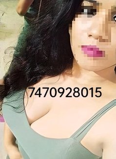 HEENA cam & Real meet - escort in New Delhi Photo 3 of 8