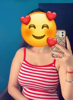 Amisha kaur - escort in Chandigarh Photo 4 of 4