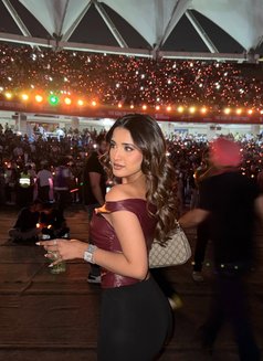 Heena Kapoor - escort in Dubai Photo 4 of 5