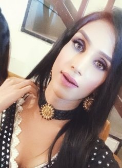 Heena Khan - Transsexual escort in Ahmedabad Photo 6 of 11