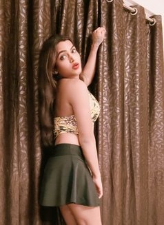 Heena Khan - Transsexual escort in Kolkata Photo 5 of 10