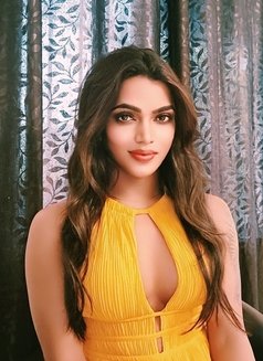 Heena Khan - Transsexual escort in Kolkata Photo 6 of 10