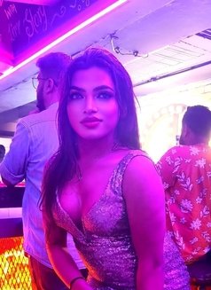 Heena Khan - Transsexual escort in Kolkata Photo 10 of 10