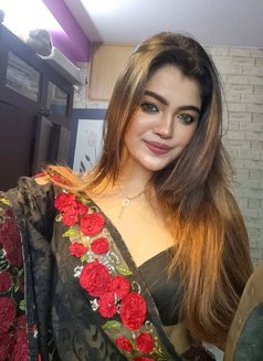 Heenu - escort in Hyderabad Photo 1 of 2