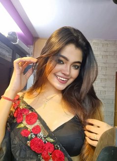 Heenu - escort in Hyderabad Photo 2 of 2