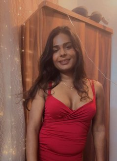 Heer Singh - Transsexual escort in New Delhi Photo 1 of 7