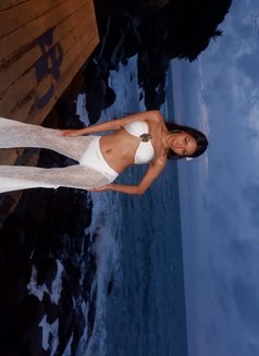 Heetee - Transsexual escort in Hong Kong Photo 6 of 17