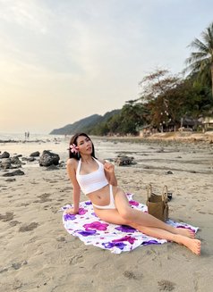 Heetee - Transsexual escort in Hong Kong Photo 13 of 17