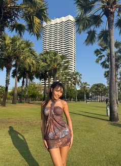 Heetee - Transsexual escort in Hong Kong Photo 14 of 22