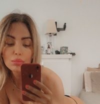 Heidi - Transsexual escort in Paris