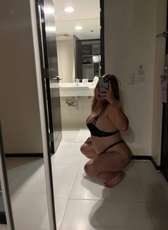 Heidi - escort in Cebu City Photo 16 of 22