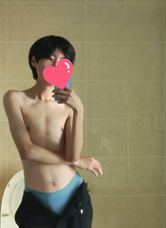 Heim 🇰🇷 - Male escort in Bangkok Photo 2 of 3