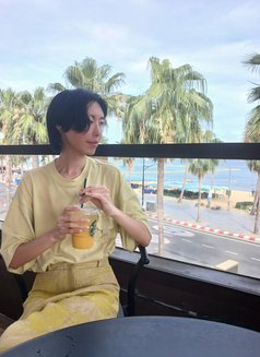 Heim 🇰🇷 (With More Boys) - Male escort in Abu Dhabi Photo 2 of 2