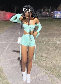 Heiress - puta in Guangzhou Photo 4 of 6