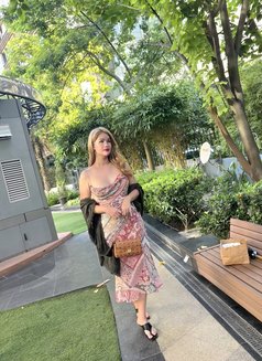 Heiress - puta in New Delhi Photo 14 of 15