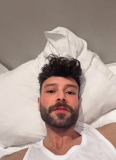 Helall - Male escort in Riyadh Photo 1 of 5