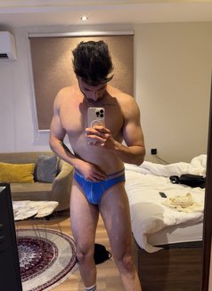 Helall - Male escort in Riyadh Photo 2 of 5