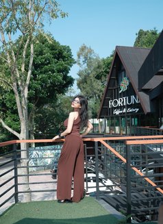 Helana - escort in Kuala Lumpur Photo 3 of 11