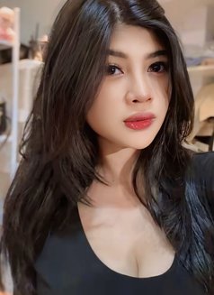 Helana - escort in Kuala Lumpur Photo 6 of 11