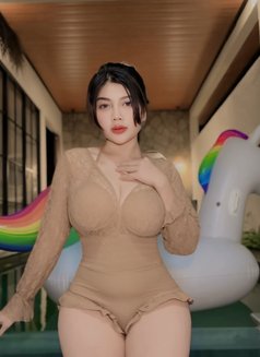 Helana - escort in Kuala Lumpur Photo 7 of 11