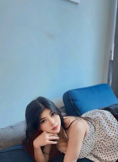 Helana - escort in Singapore Photo 15 of 15
