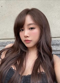 Bella 24yo_asian_GFE - puta in Dubai Photo 6 of 6