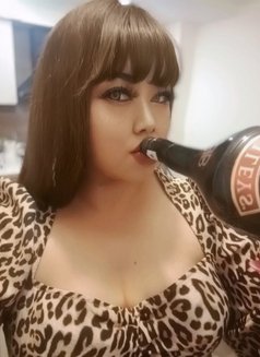 Helen Coco - escort in Kuala Lumpur Photo 7 of 16