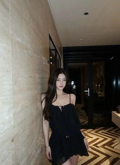 Helen cute - escort in Shanghai Photo 14 of 16
