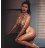 Helen - masseuse in Bangkok Photo 1 of 5