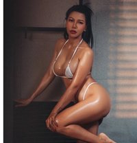 Helen - masseuse in Bangkok