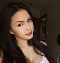 Helen - puta in Al Manama