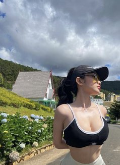 Helen in Bangkok now - escort in Bangkok Photo 12 of 13