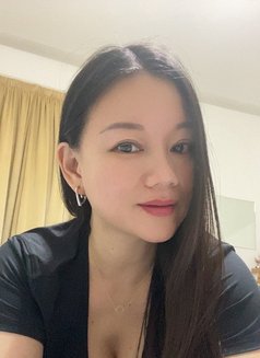 Helen, Professional Masseur - escort in Al Manama Photo 6 of 7