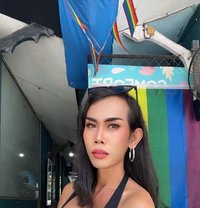 Helen - Transsexual escort in Doha