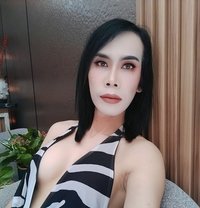 Helen - Transsexual escort in Dubai