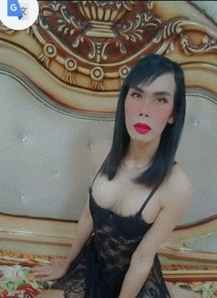 Helen - Transsexual escort in Dubai Photo 3 of 3