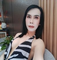 Helen - Transsexual escort in Dubai