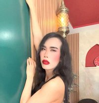 Helen - Transsexual escort in Dubai