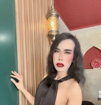 Helen - Transsexual escort in Dubai
