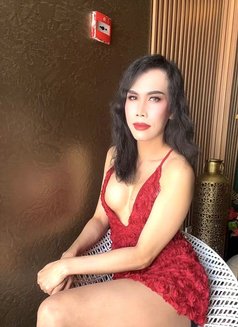 Helen - Transsexual escort in Dubai Photo 5 of 5