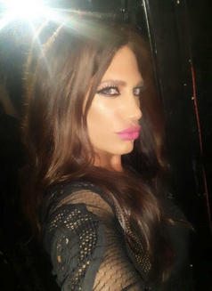 Helena Kayrouz - Transsexual escort in Beirut Photo 1 of 10