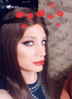 Helena Kayrouz - Transsexual escort in Beirut Photo 4 of 10