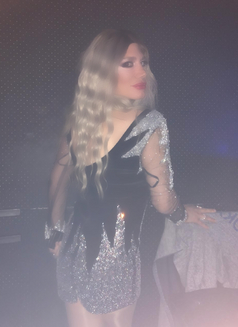 Helena Kayrouz - Transsexual escort in Beirut Photo 7 of 10
